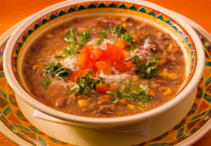 348 Рецепт Густий м'ясний суп з кабачками і томатами