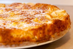 3233 Рецепт Творожно-яблучний пиріг з карамеллю