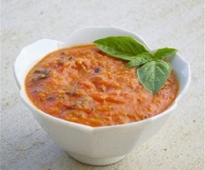 3368 Рецепт Томатно-сметанний соус з цибулею